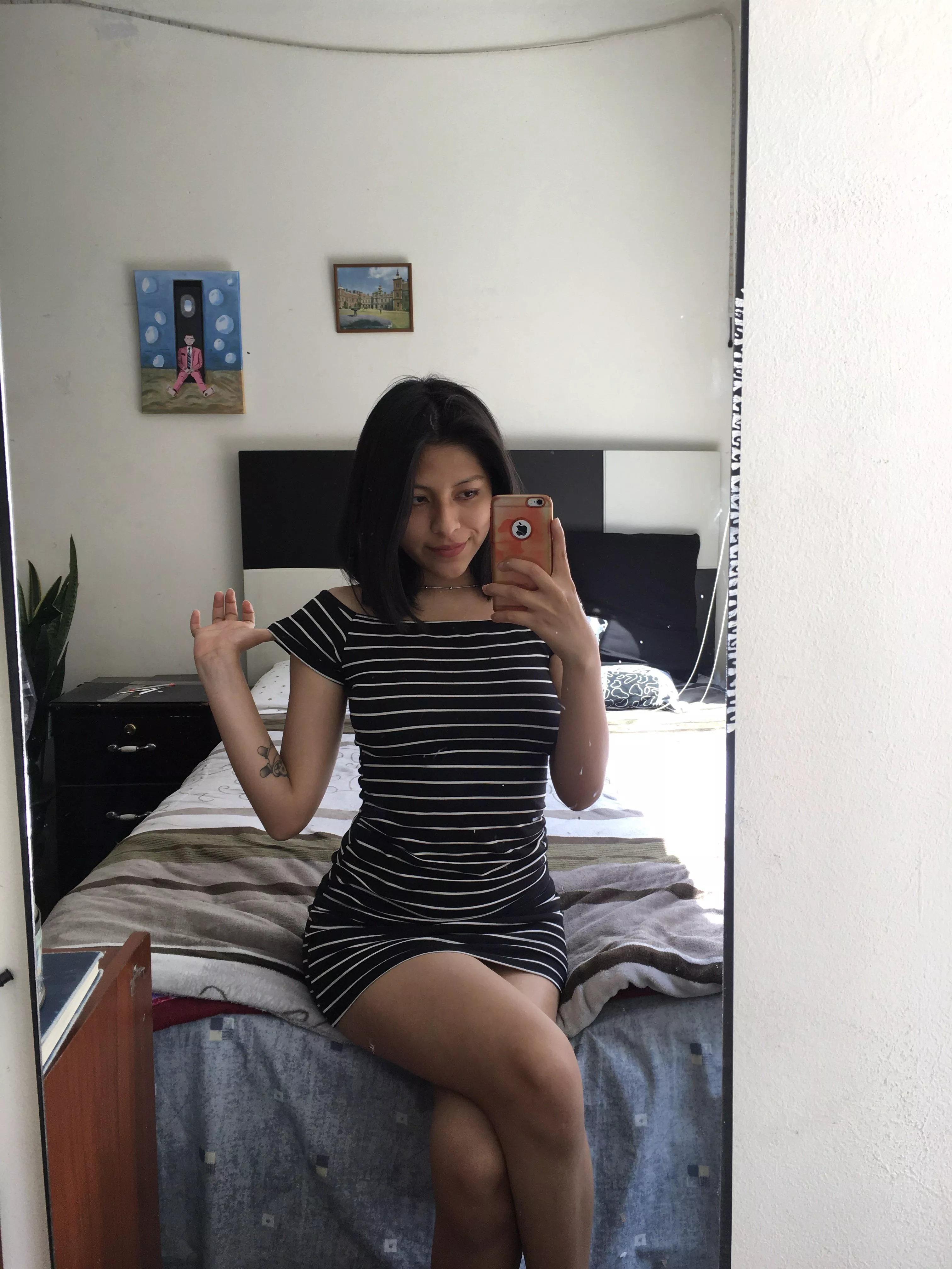 Be honest, would you kiss me on our first date? Be honest, would you kiss me on our first date?