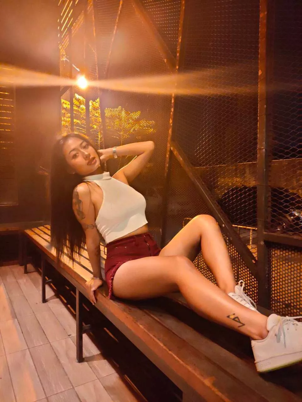 Be honest, would you masturbate if I sent you some nudes of me? Be honest, would you masturbate if I sent you some nudes of me?