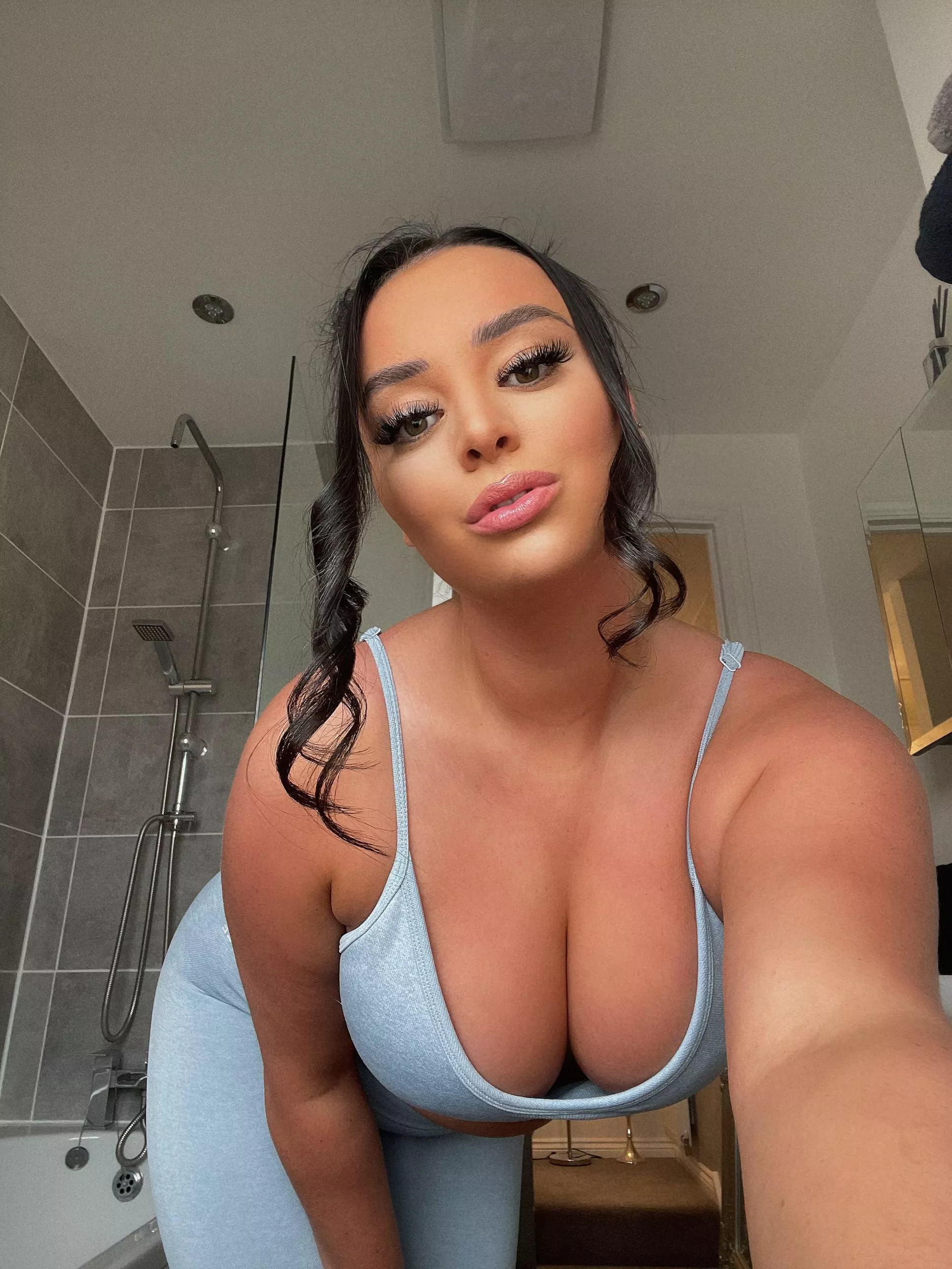 Be my gym buddy? Be my gym buddy?