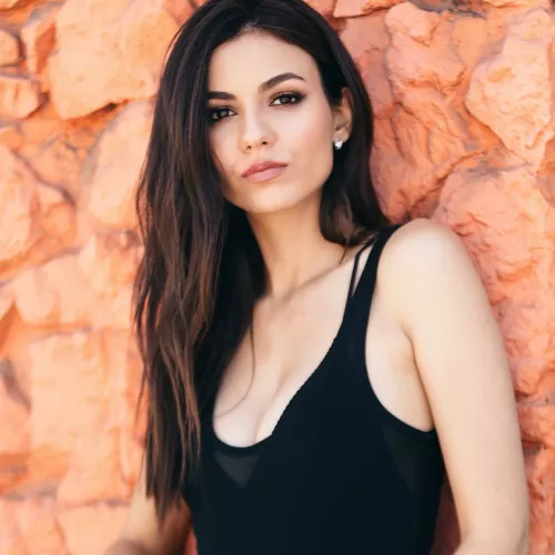 Be Victoria Justice for me? :)