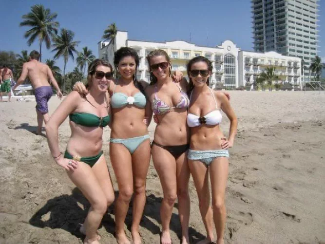 Beach babes