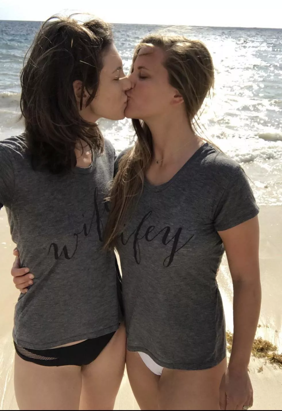 Beach kisses