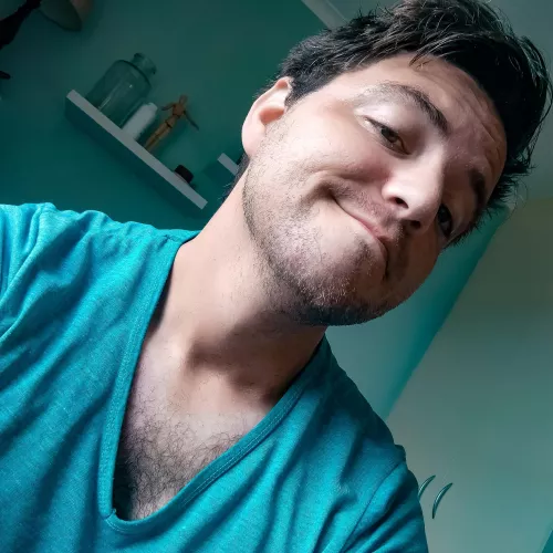 Beard got to that itchy stage so I shaved this morning and felt good enough for a selfie