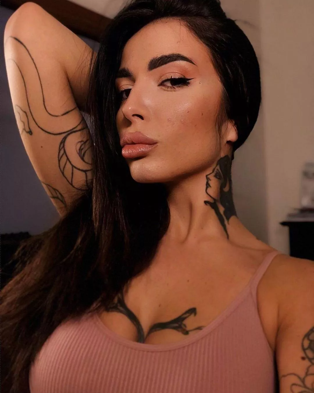 Beatrice G (@mellowxmarsh_) [instagram]