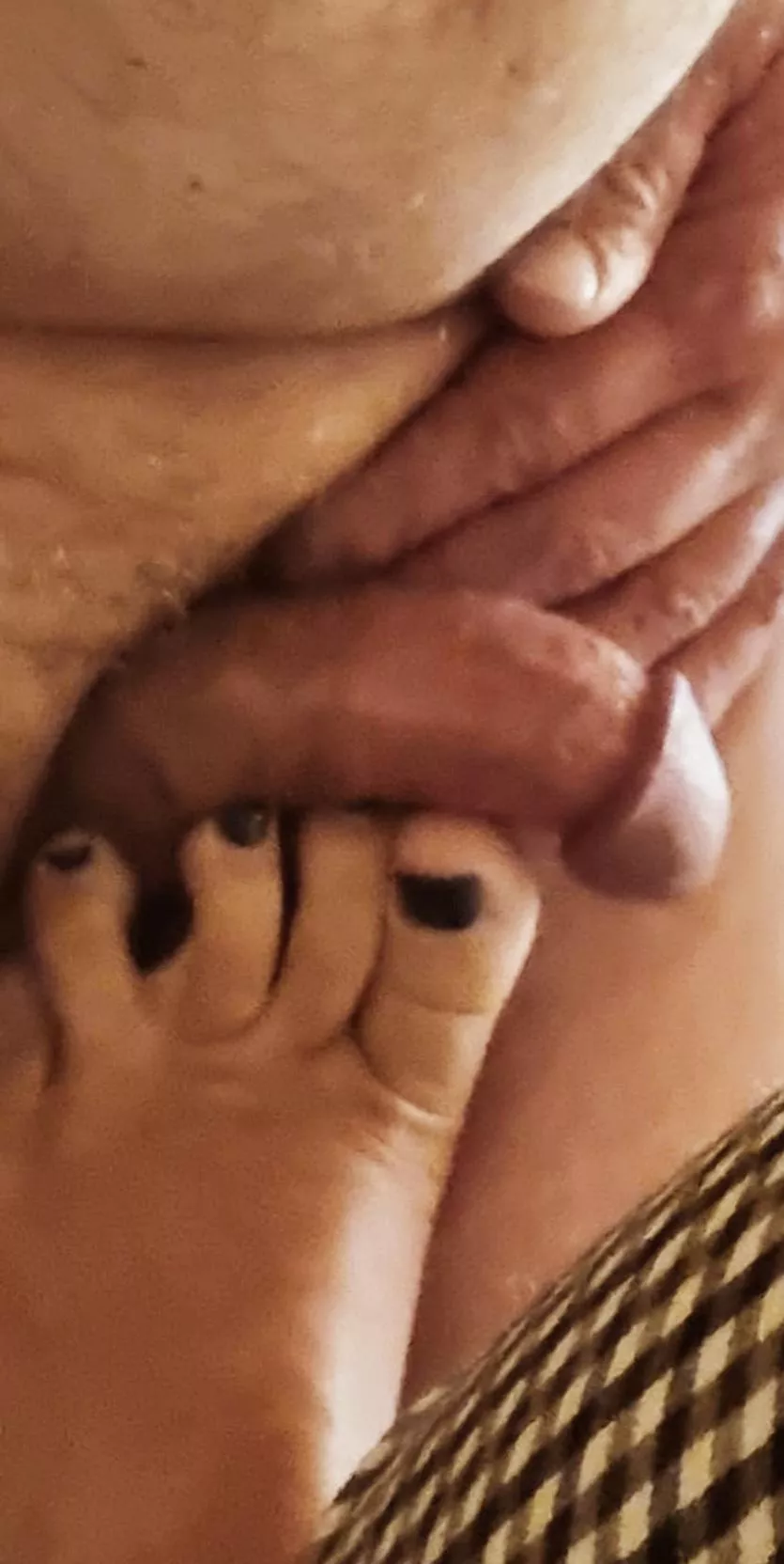 Beautiful big 10.5 right to the balls. Beautiful big 10.5 right to the balls.