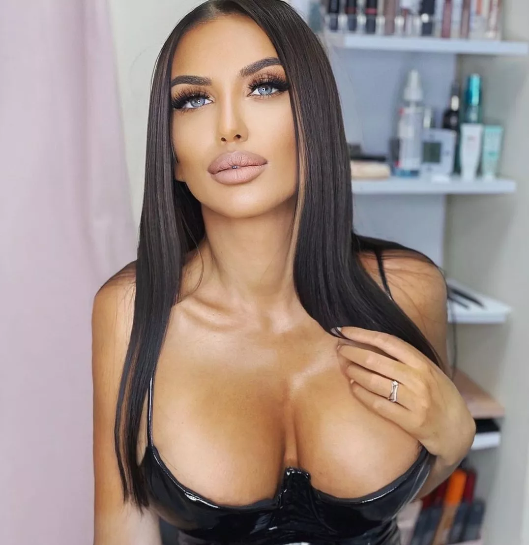 Beautiful Deana Beautiful Deana