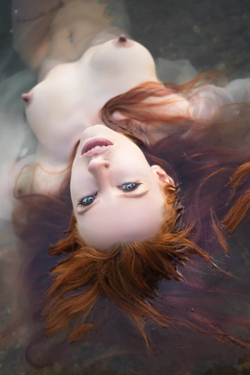 Gorgeous Redhead Nude