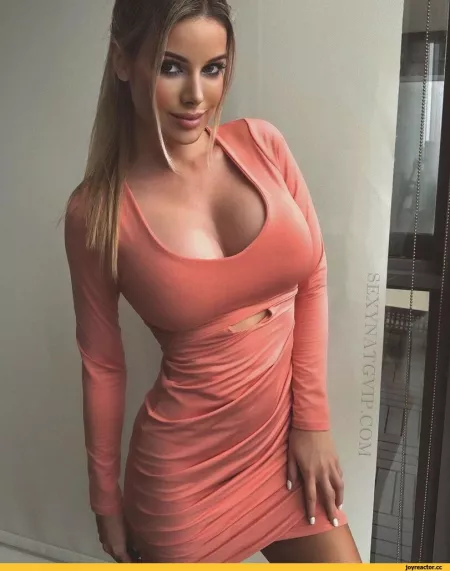 Beautiful Short Dress Babe