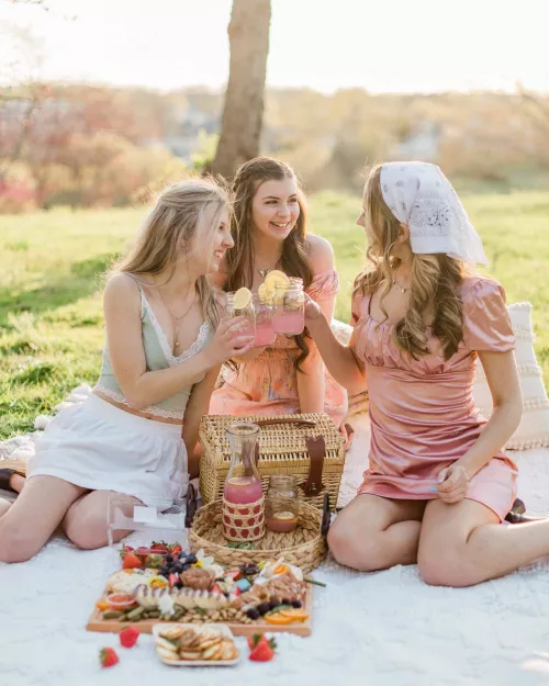 Beautiful trad life picnic. Beautiful trad life picnic.