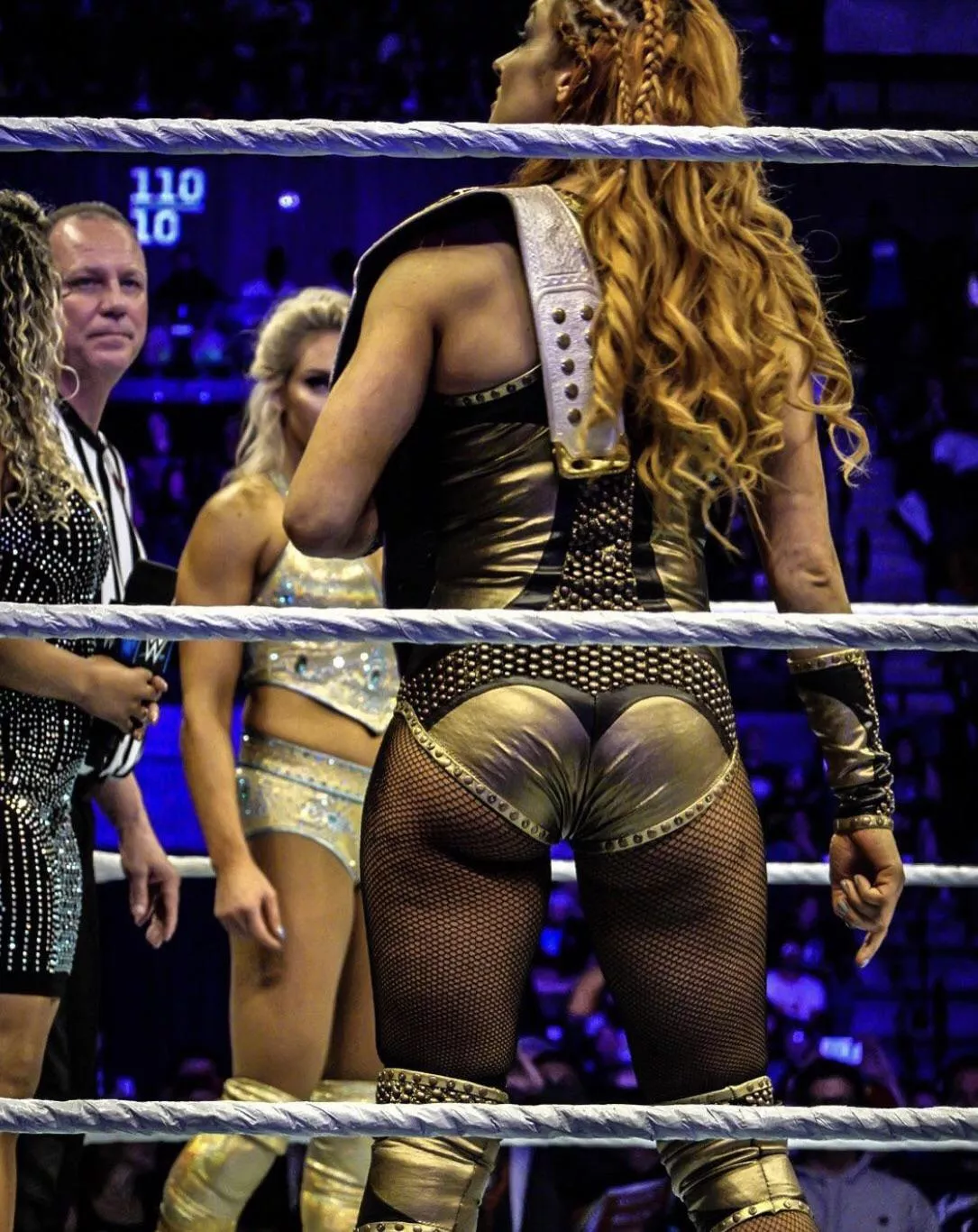 Becky Lynch booty Becky Lynch booty