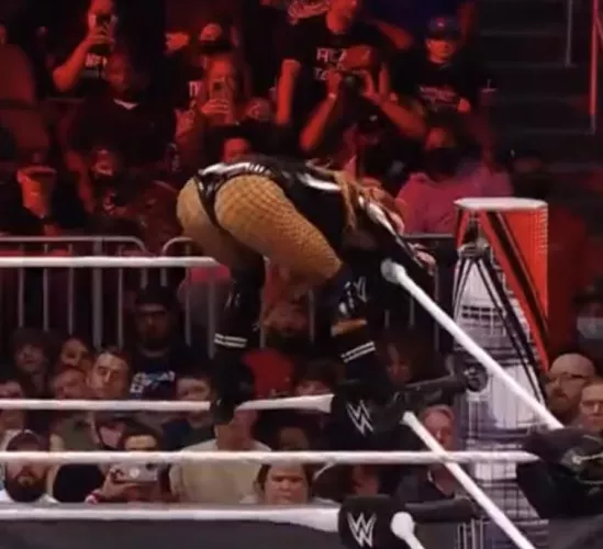 Becky 🍑