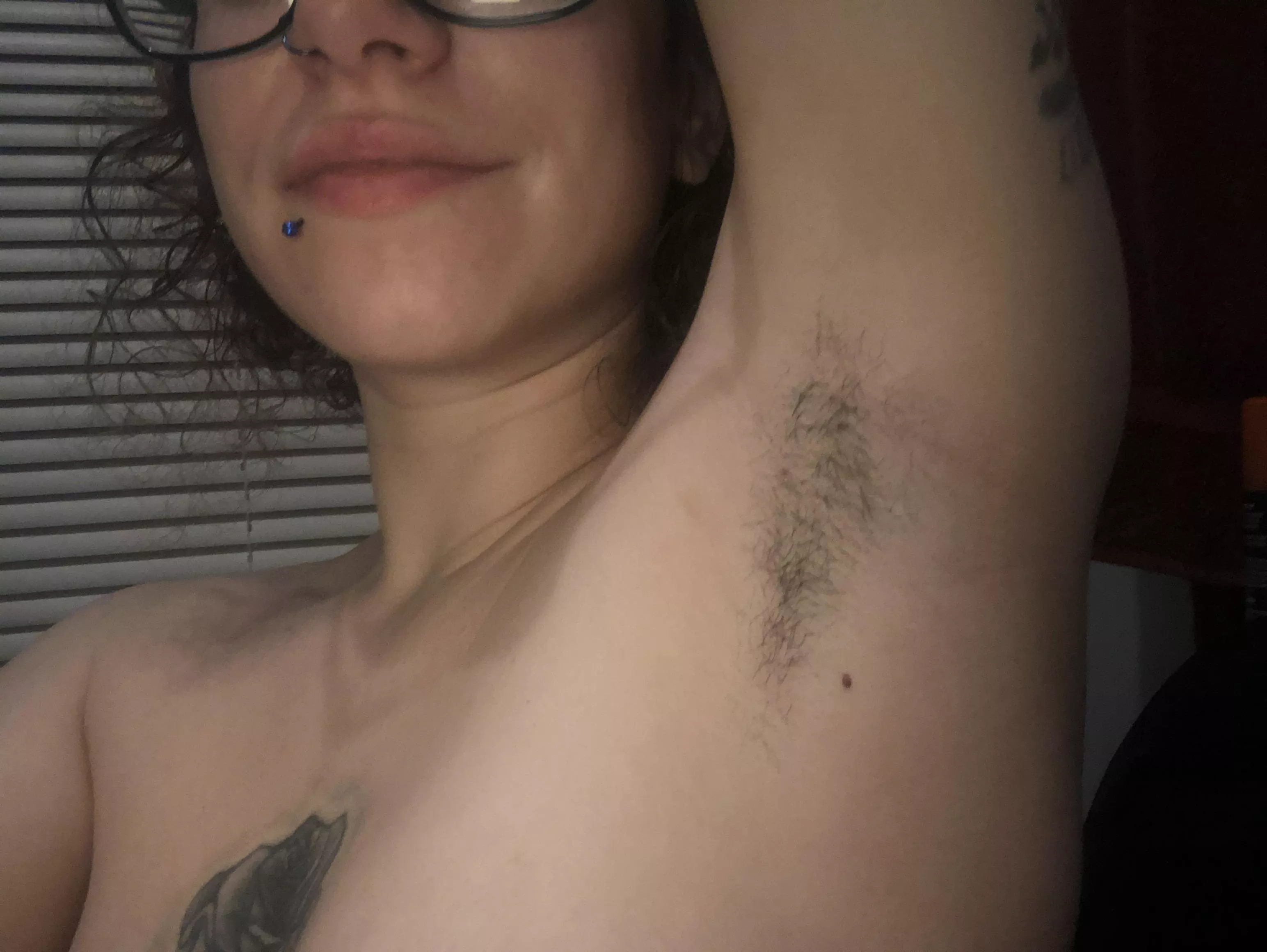 Been a bit, how’s my hair hungry subs doing 🙂