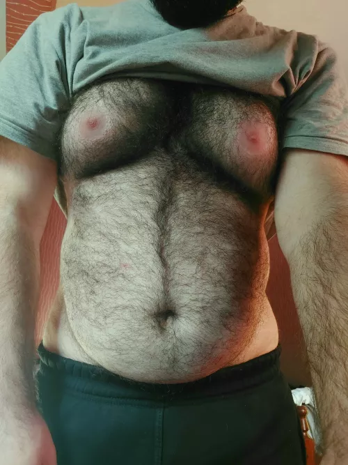 ππ»ββοΈ being hairy comes in handy in winter , doesn't it