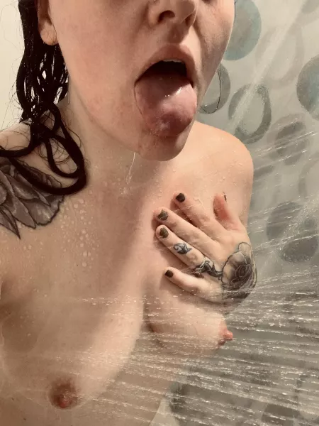 Being naughty in the shower 💦 Being naughty in the shower 💦