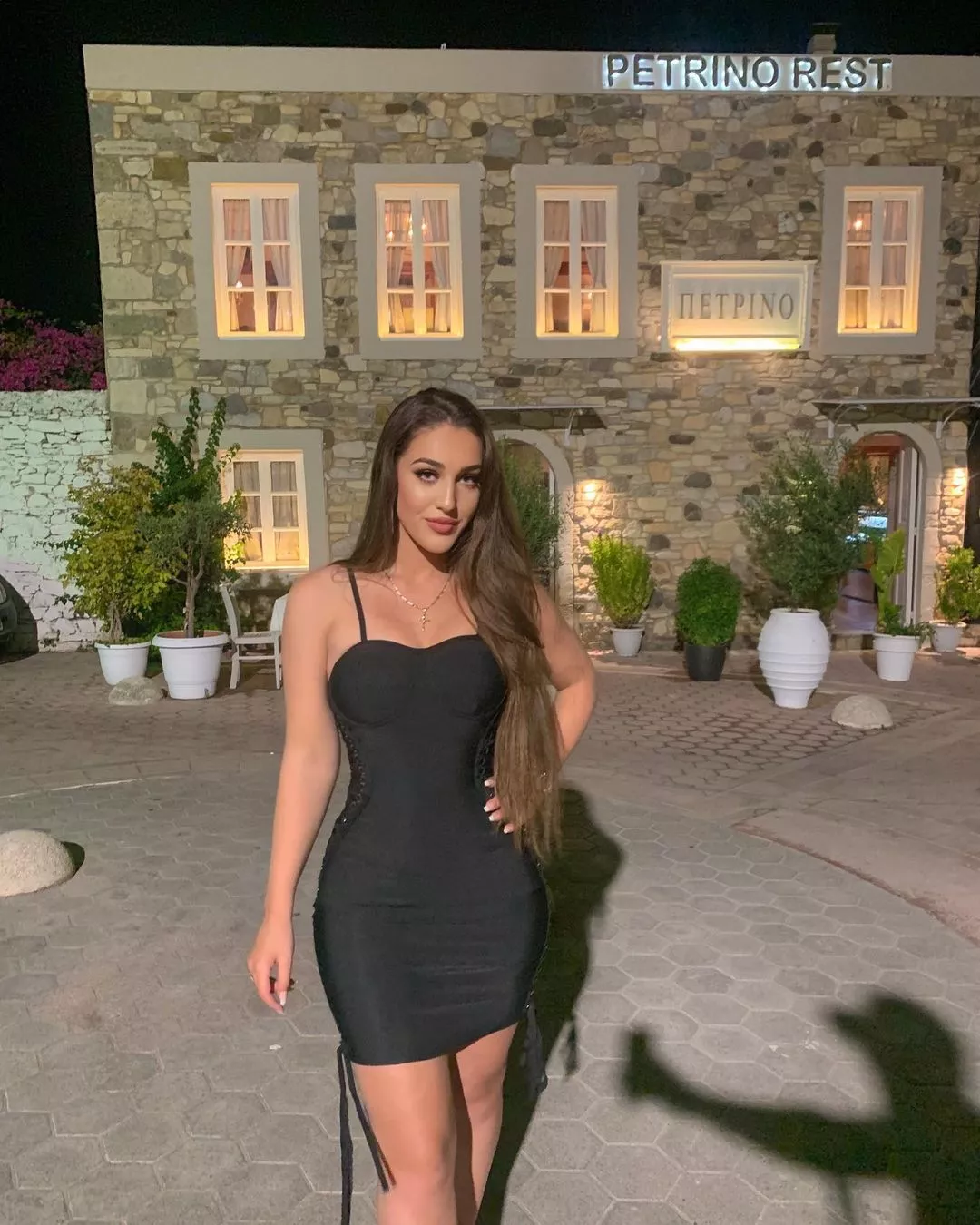 Bella 🖤 Bella 🖤