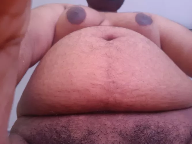 Belly and moobies anyone? ๐