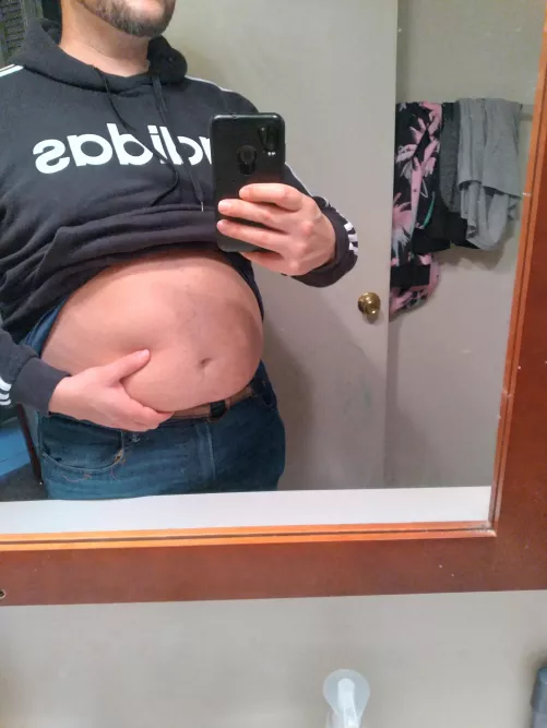 Belly check ✅ DMs open for chat
