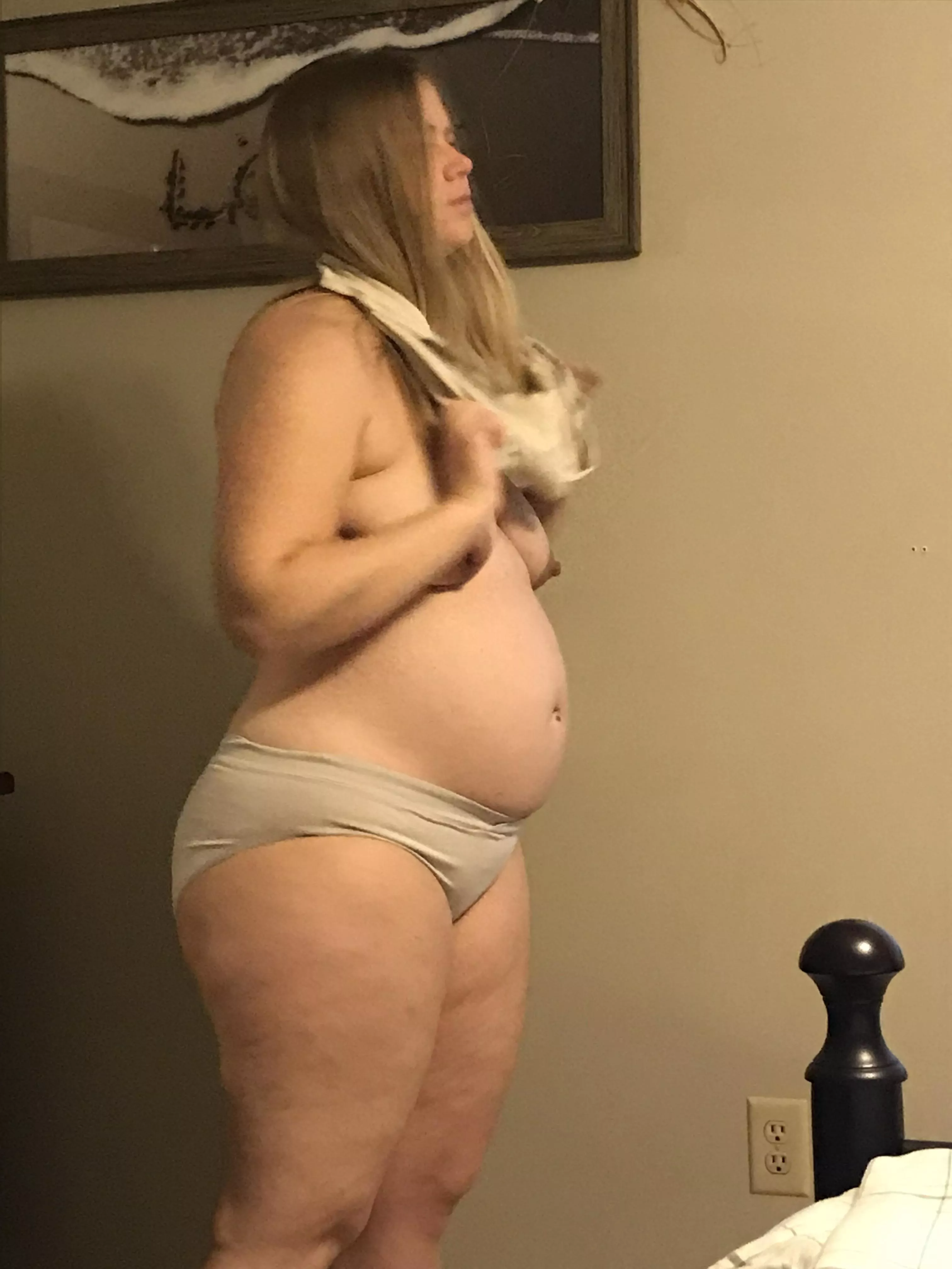 Belly popping Belly popping