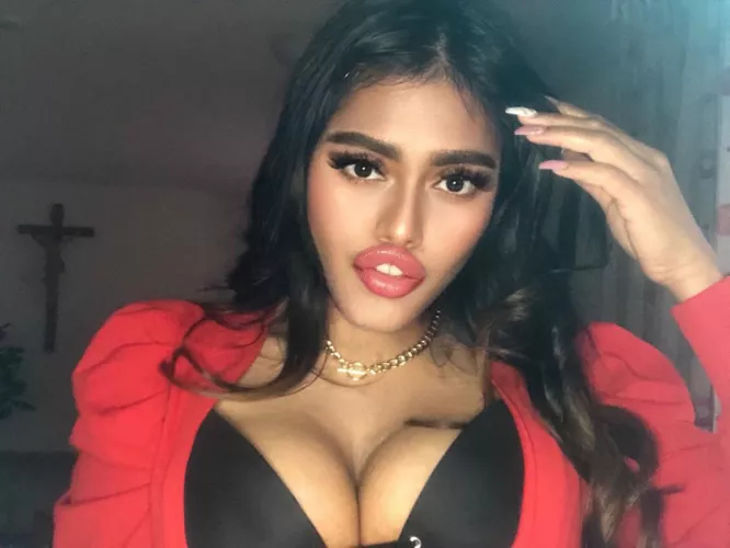 Bend me over and fuck me 👅🍑