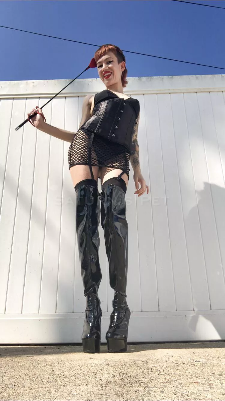 bend over, you pathetic little baby! Mommy’s ready to have some fun… [domme]