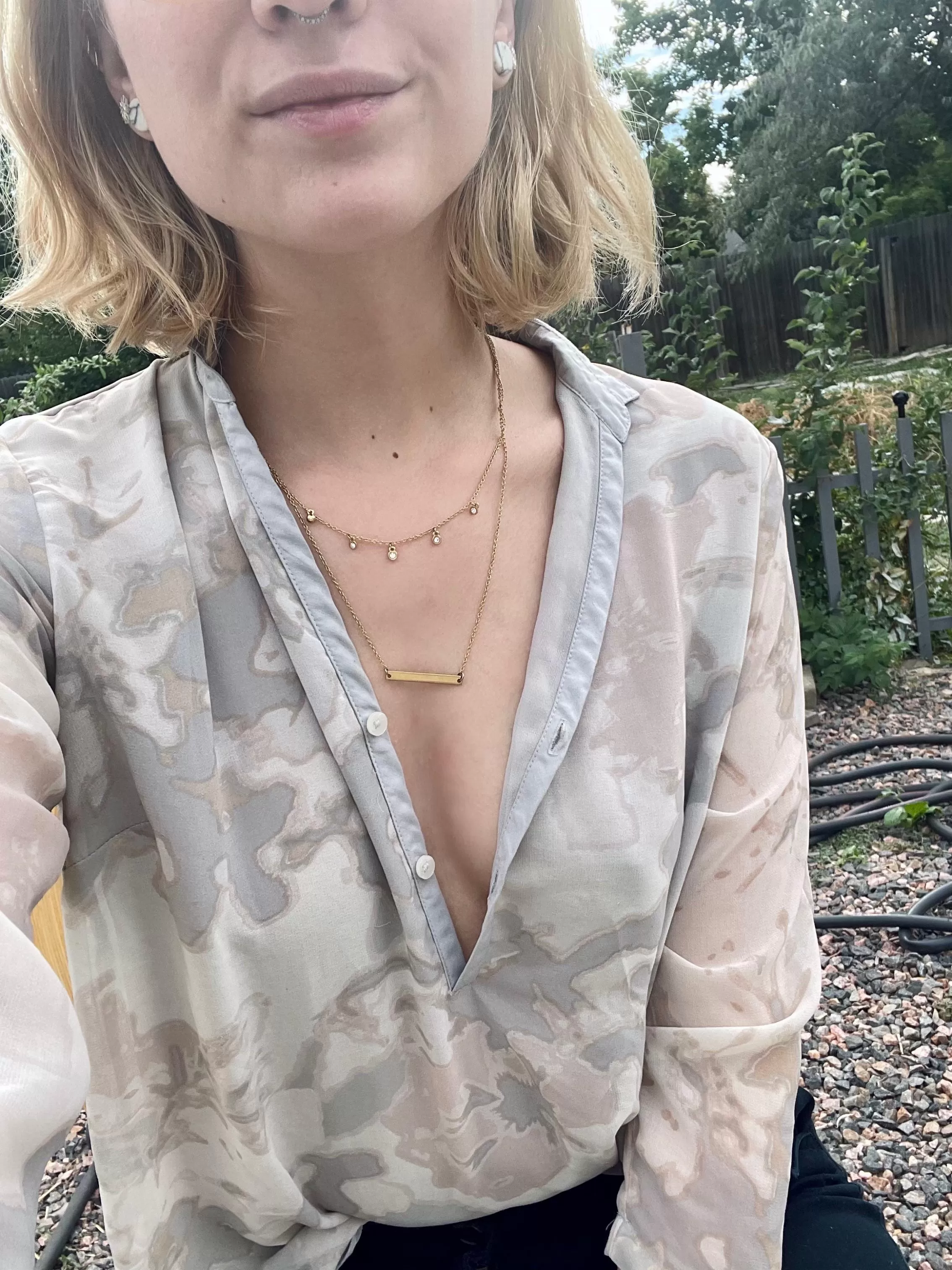 Best part of my day is taking my bra off and relaxing in the backyard after work π₯° (f) Best part of my day is taking my bra off and relaxing in the backyard after work π₯° (f)