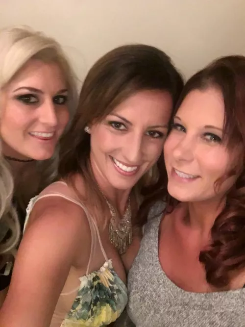 Besties Besties