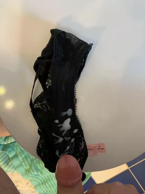 Besties Panties β¦β¦ smell so good