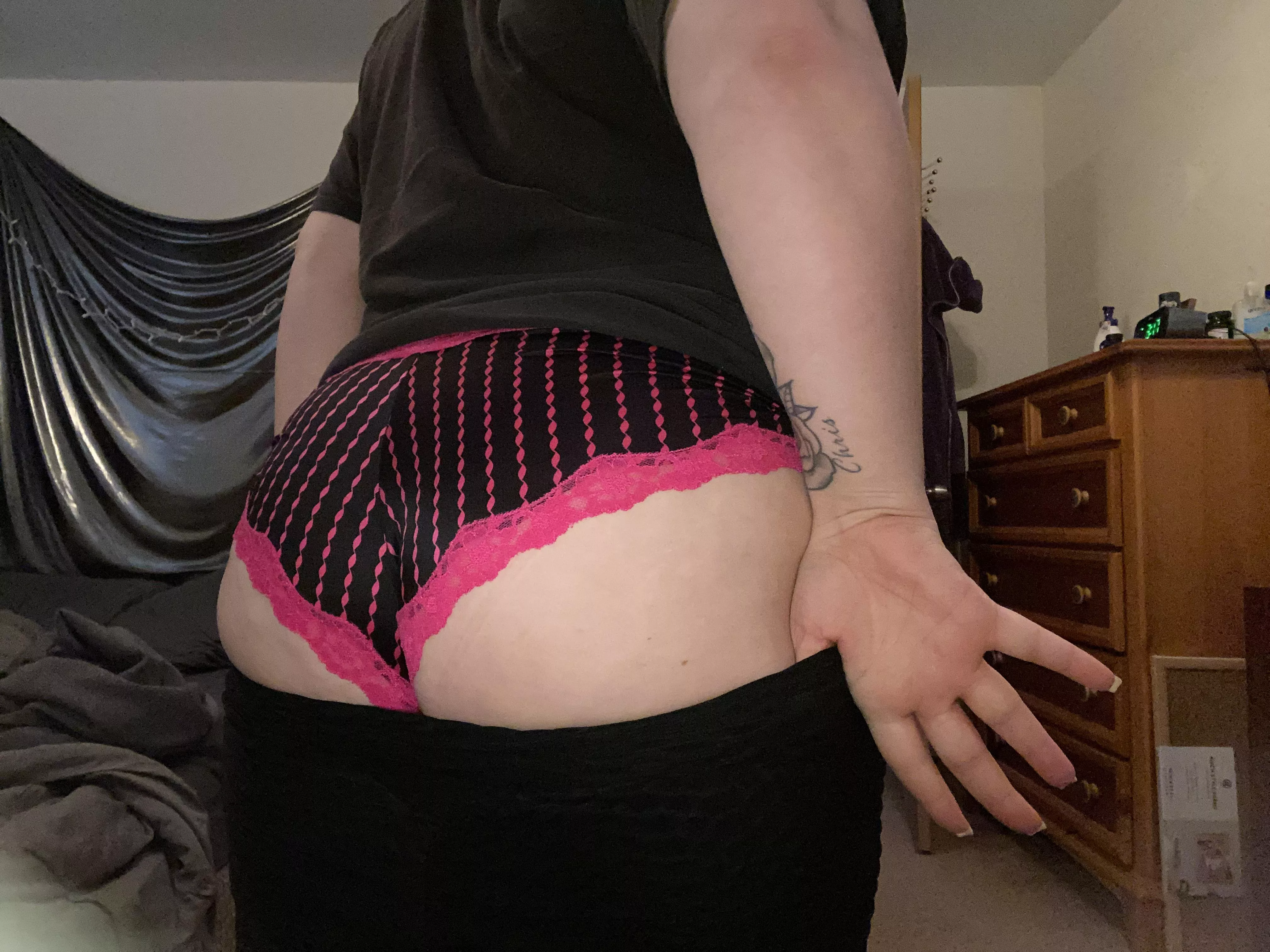 bet you can fuck me better than I fuck myself with my sex toy.