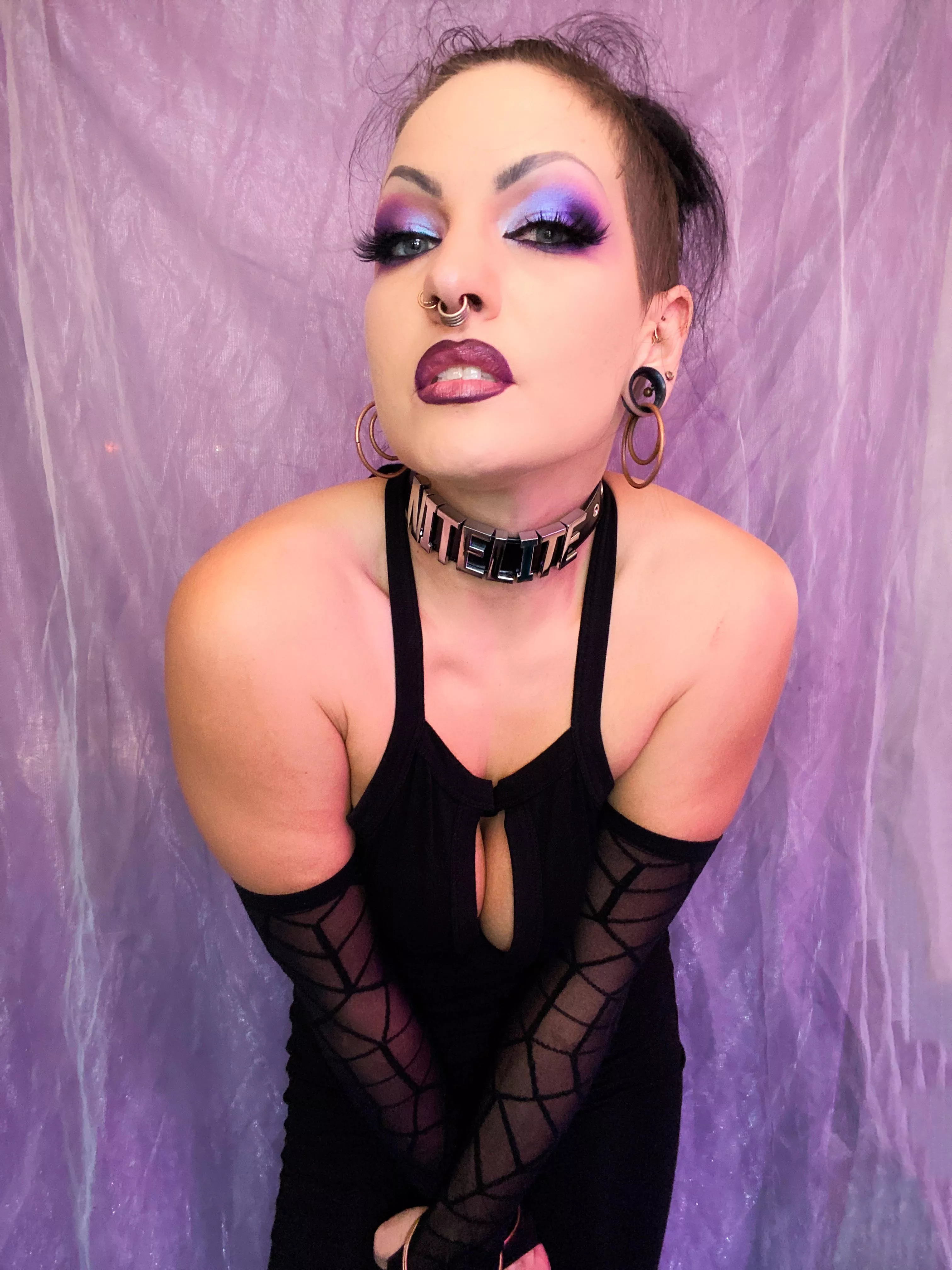 Bet you canβt guess my favorite color π Bet you canβt guess my favorite color π