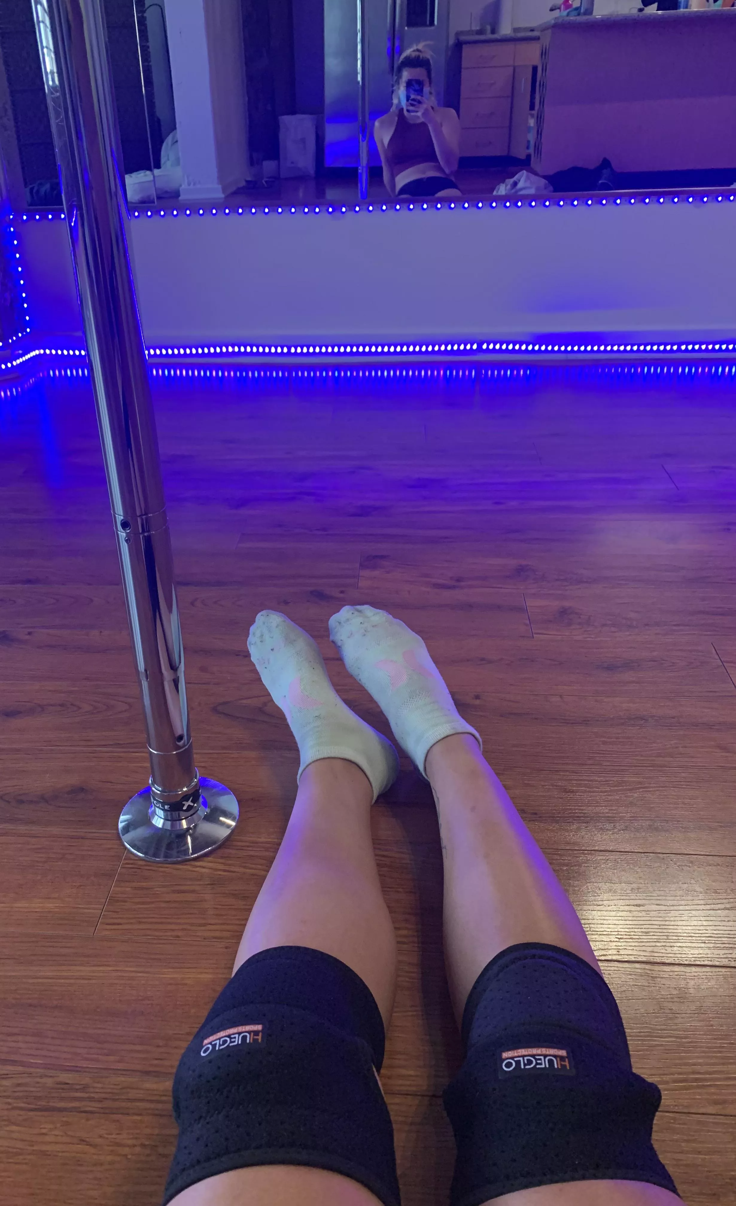 Bet you’d go crazy over these after pole dancing 🧦