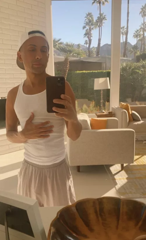 Bianca free balling on twitter