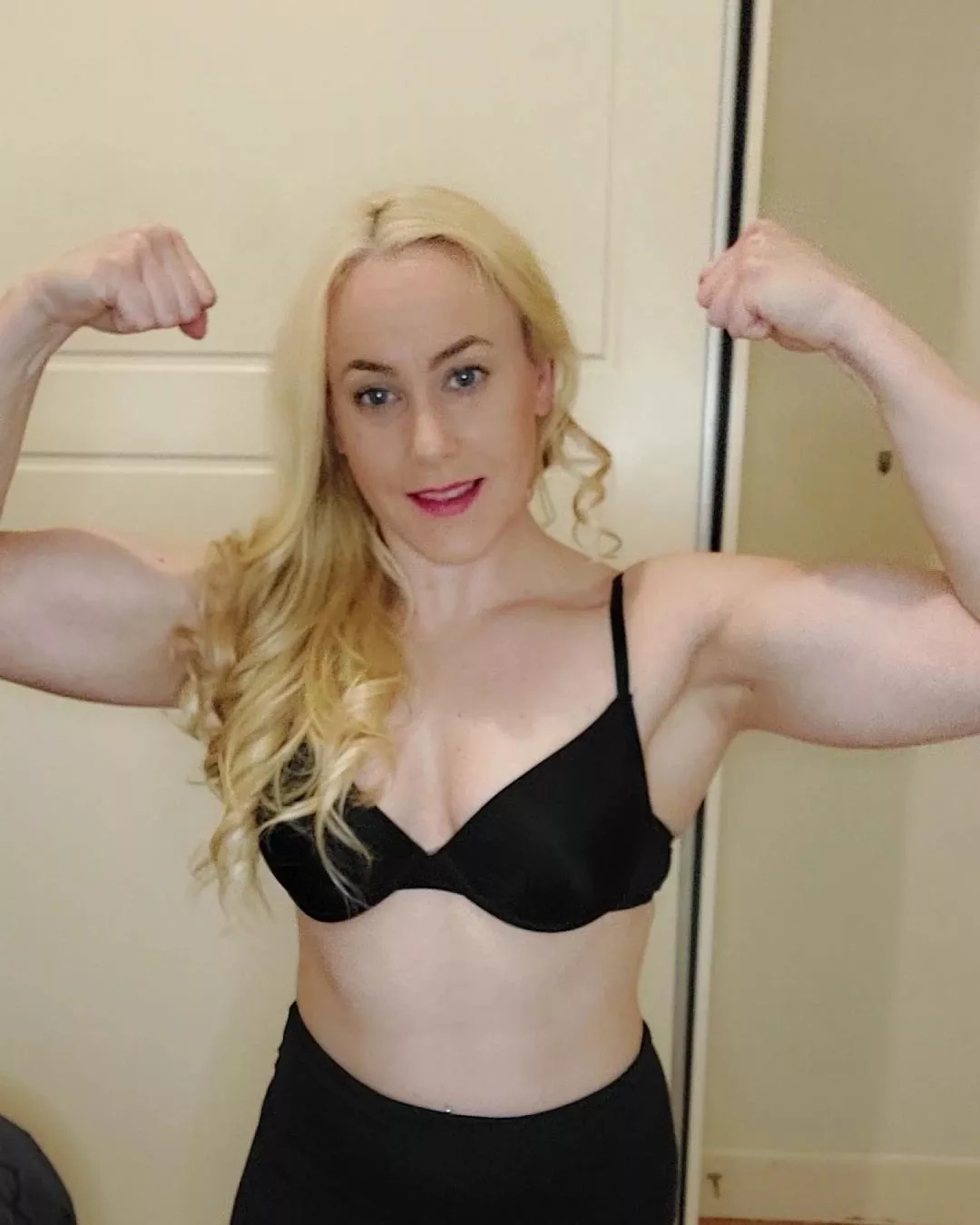 Biceps Are Sexy Nudes Fbb Nsfw Nude Pics Org