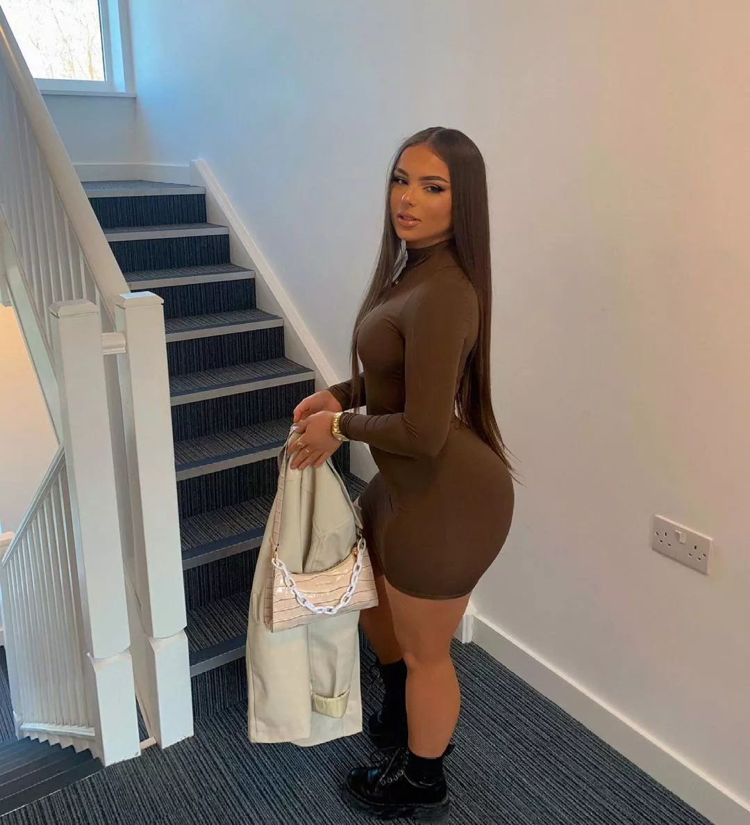 Big, big bum Big, big bum