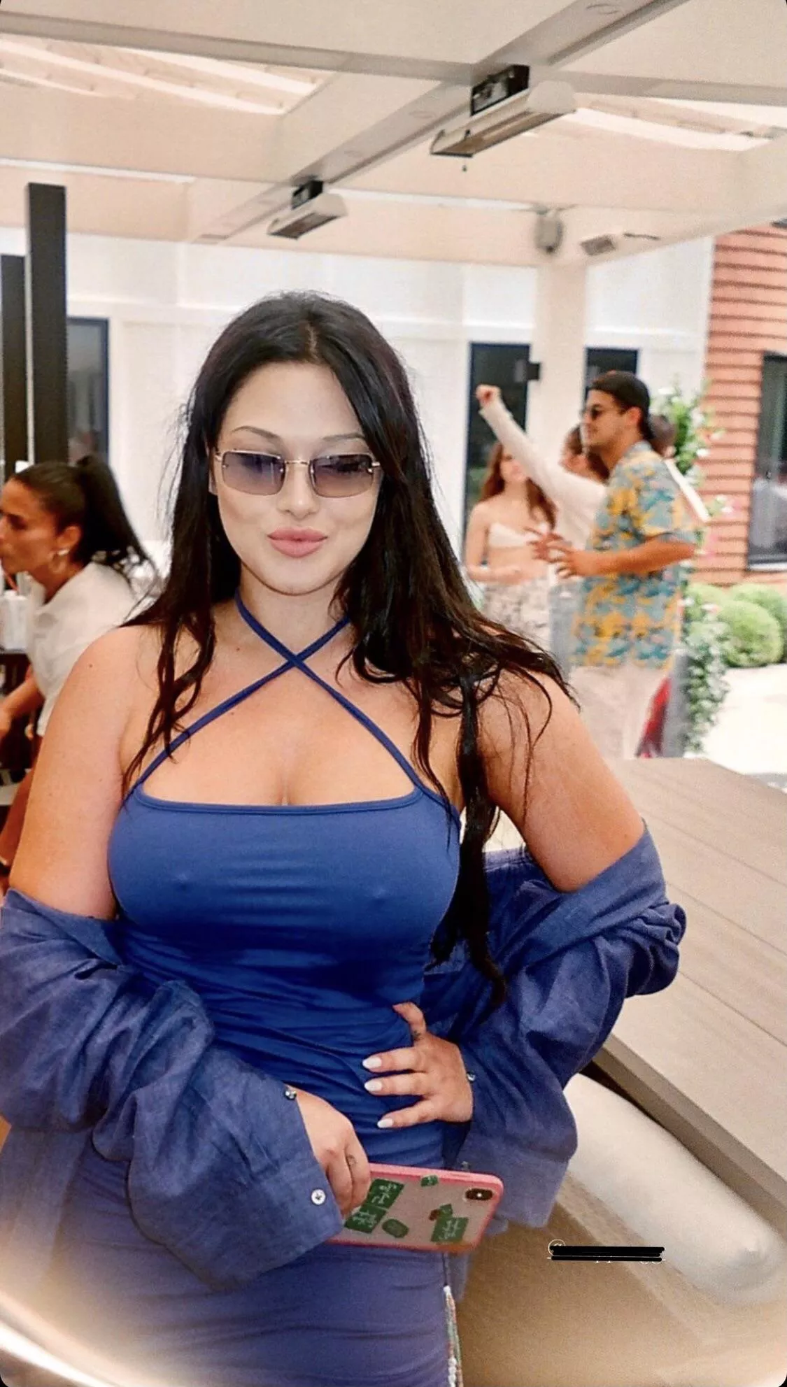 Big boob bimbo in blue Big boob bimbo in blue