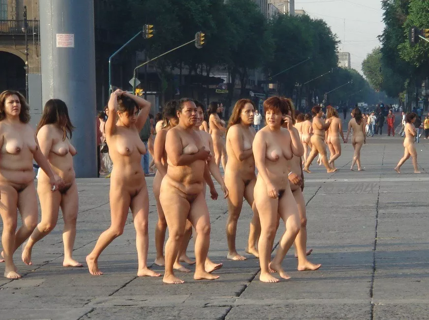 Uncensored Naked People