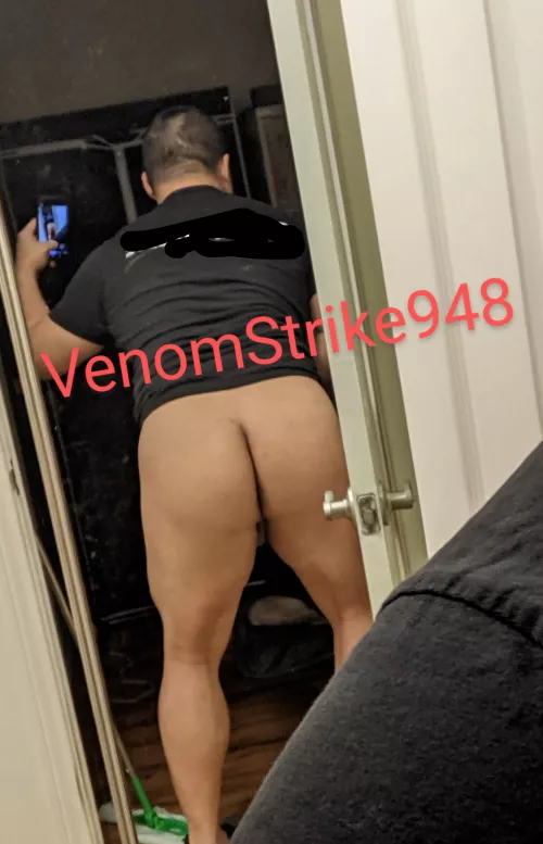 Big muscle bear bottom for twink/swimmer/lean tops π€©. Is this f*ckable?