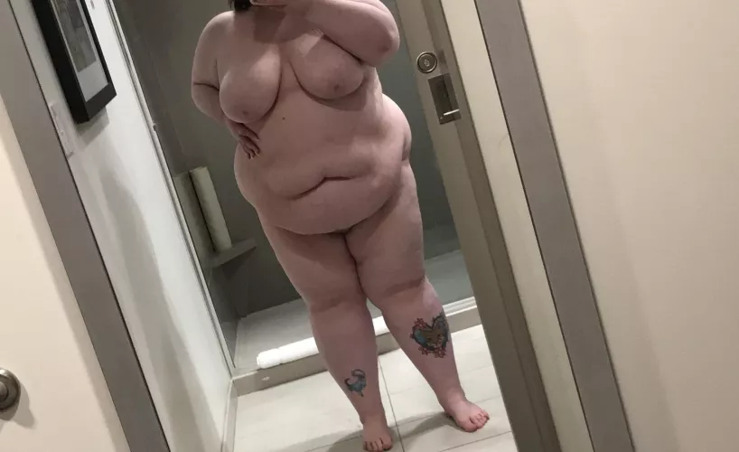 Big tittys and big belly π