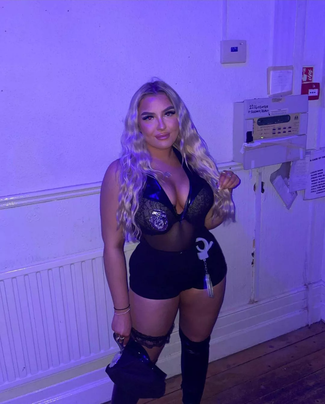 Bimbo blonde Bimbo blonde