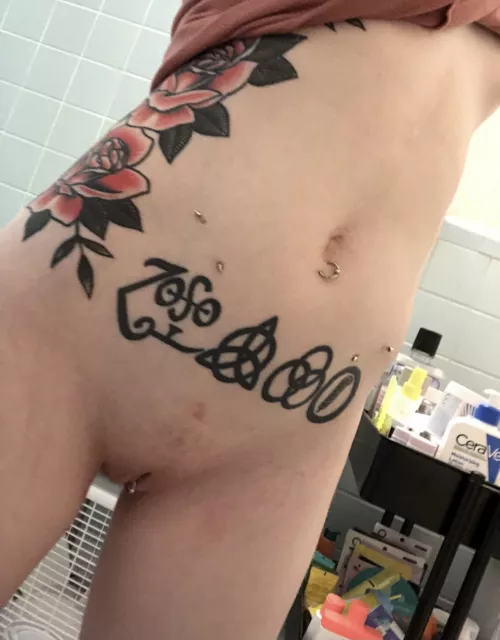 Bit stubbly but still shaved. Bit stubbly but still shaved.