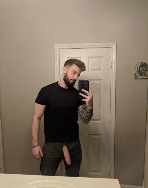 Black is my colour🖤