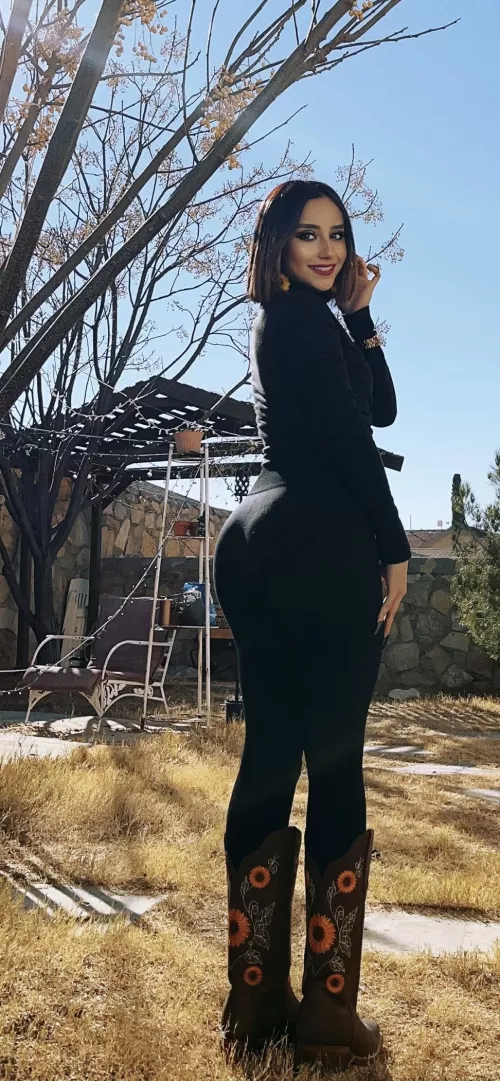 Black leggings Black leggings