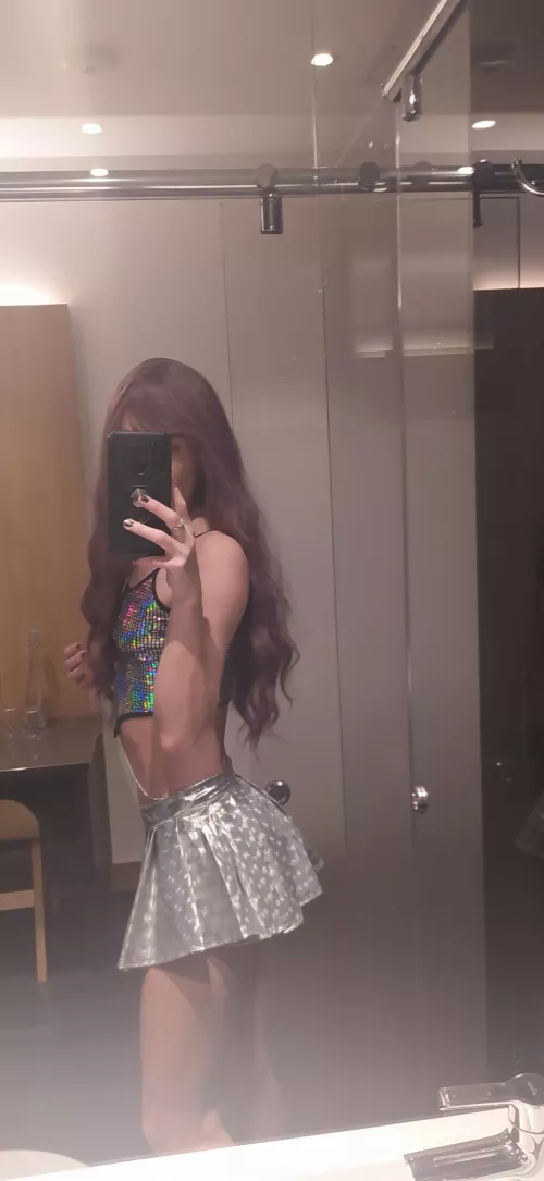 Blasting off for an intergalactic holiday i[f] anyone wants to join me? 🌌 There'll be moon pie, Plutonian IPA and no bloody covid!