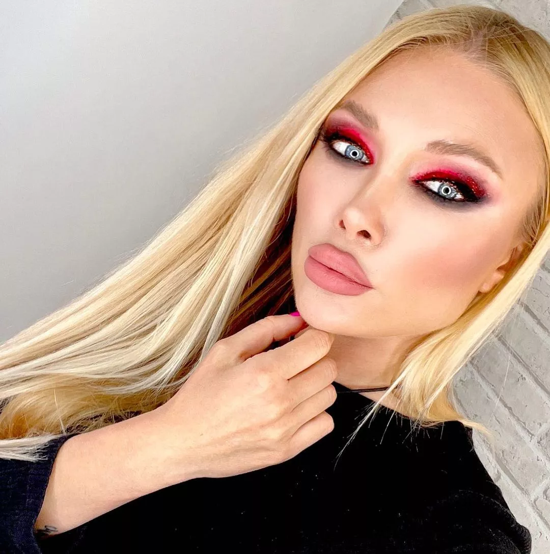 blondbond007 blondbond007