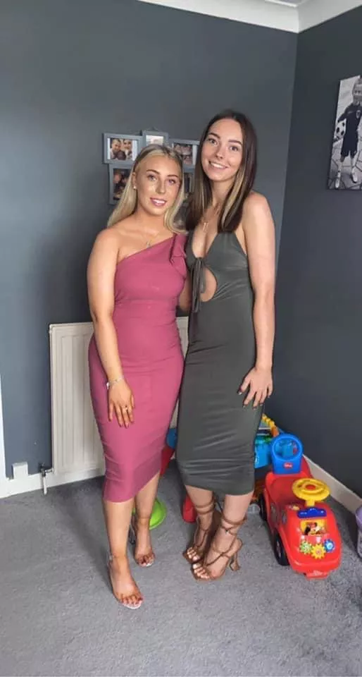 Blonde or brunette ?