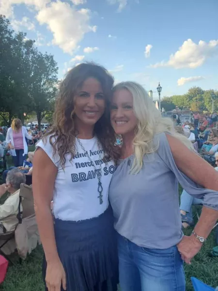 Blonde or brunette? Blonde or brunette?