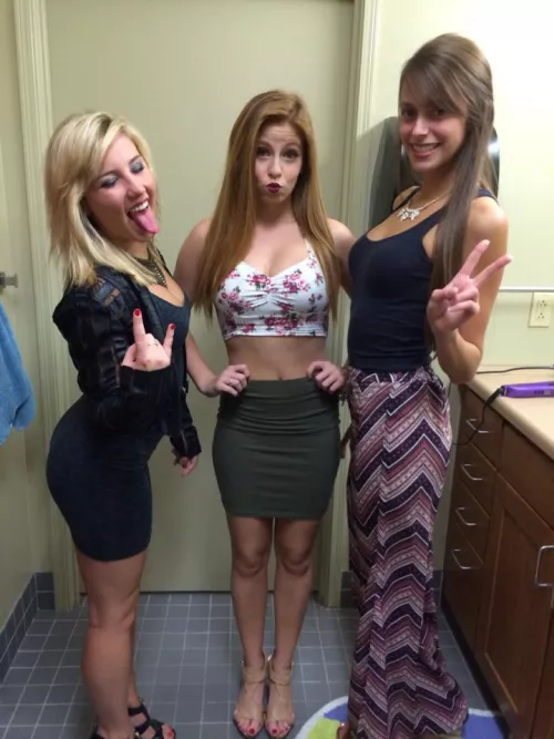 Blonde vs. redhead vs. brunette