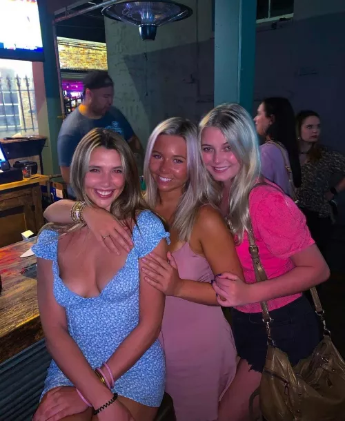 Blondes Blondes