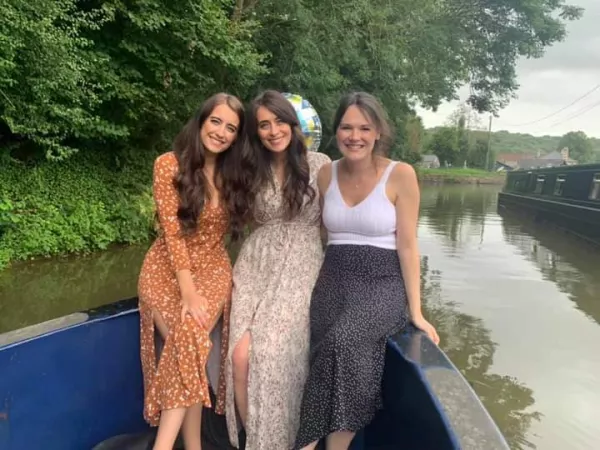 Boat sisters Boat sisters