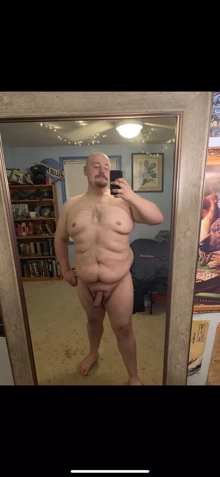 Body dysmorphia is a bitch. Taking it day by day 💜 Body dysmorphia is a bitch. Taking it day by day 💜