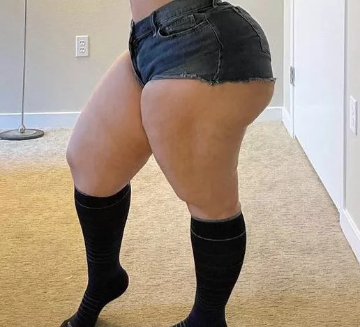 booty ate my shortsπ booty ate my shortsπ